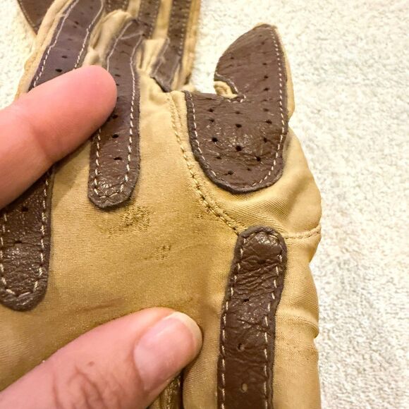 Vintage Isotoner ARIS Women Gloves Tan Leather Trimmings One Size Nylon Driving - Picture 2 of 9